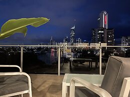 Serenity Surfers Paradise