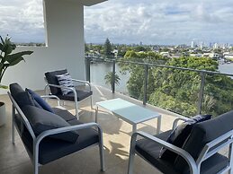 Serenity Surfers Paradise