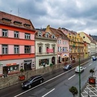Select City Center Apartments Braşov