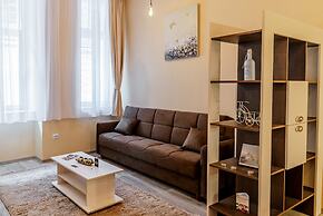 Select City Center Apartments Braşov
