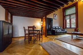 Select City Center Apartments Braşov