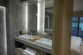 moksa Rebirth Hotel