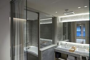 moksa Rebirth Hotel