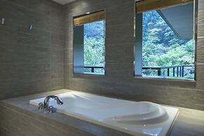 moksa Rebirth Hotel