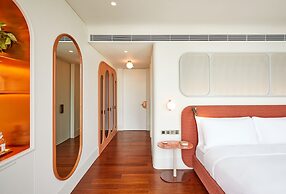 The Standard, Bangkok Mahanakhon