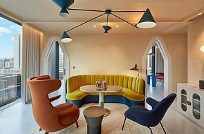 The Standard, Bangkok Mahanakhon