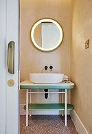 The Standard, Bangkok Mahanakhon