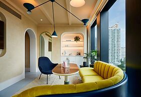 The Standard, Bangkok Mahanakhon