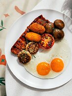 The Standard, Bangkok Mahanakhon