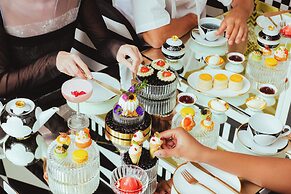 The Standard, Bangkok Mahanakhon