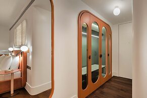 The Standard, Bangkok Mahanakhon