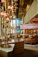 The Standard, Bangkok Mahanakhon