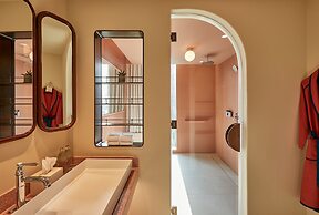 The Standard, Bangkok Mahanakhon