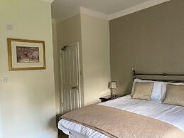 The Old Lodge Guest House