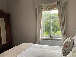 The Old Lodge Guest House