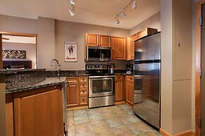 Zephyr Mountain Lodge, Condo , 2 bedroom (Premium-Rated Condo 1506)