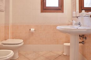 Cala Viola Residence con piscina