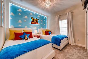 4825 LL - Storey Lake - 5bd/4ba Private Pool