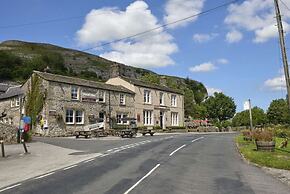 The Tennants Arms Hotel