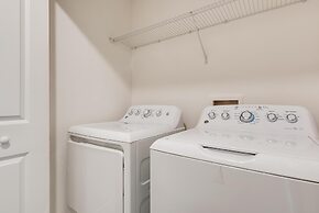 8953 CC - 4BR Townhome With Sparkling Pool