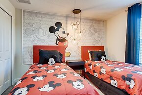 8953 CC - 4BR Townhome With Sparkling Pool