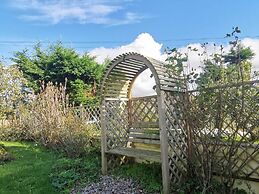 Charming Cabin Near Snowdonia National Park