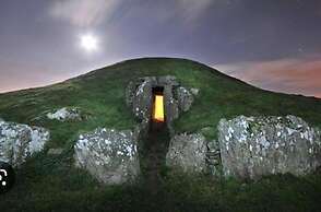 Charming Cabin Near Snowdonia National Park