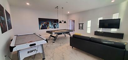 2859 BD - Grand Luxury Villa With a Sparkling Pool