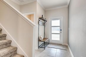 4321 QS - Magical Haven Townhome w/ Pool