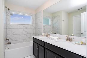 2929 SS - Disney Delight: 4br, Pool, Near Parks