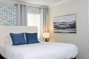 1180 CD - Magical 5BR Townhome With Pool