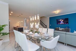 1180 CD - Magical 5BR Townhome With Pool