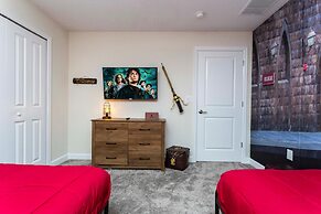 1180 CD - Magical 5BR Townhome With Pool