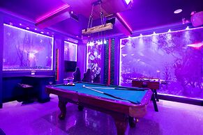 2330 LC - Luxurious 8BR Getaway