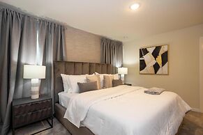 2330 LC - Luxurious 8BR Getaway