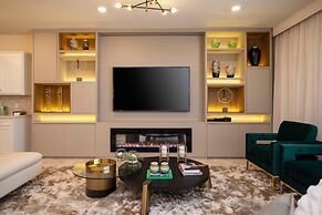 2330 LC - Luxurious 8BR Getaway