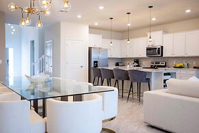 2330 LC - Luxurious 8BR Getaway
