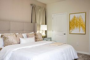 2330 LC - Luxurious 8BR Getaway