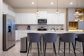 2330 LC - Luxurious 8BR Getaway