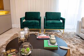 2330 LC - Luxurious 8BR Getaway