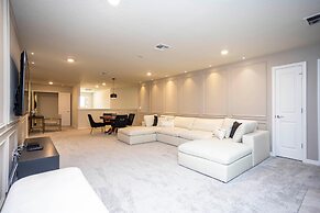 2330 LC - Luxurious 8BR Getaway