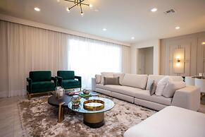 2330 LC - Luxurious 8BR Getaway