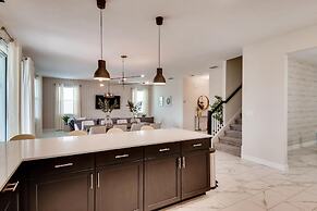 1552 MC - Vibrant Villa: Pools & Magic 6bds