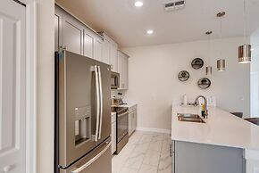 8985 CC - 5 Bedrooms Townhome Retreat