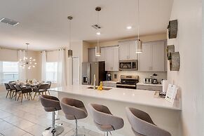 8985 CC - 5 Bedrooms Townhome Retreat