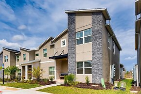 8985 CC - 5 Bedrooms Townhome Retreat