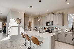 871 DS - Exquisite 5BR Retreat With Pool