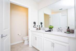 1169 CD - Game Room Condo: Pool, Disney Nearby