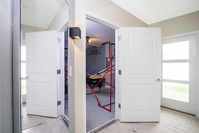 1169 CD - Game Room Condo: Pool, Disney Nearby