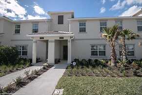 1556 PD - Poolside Bliss: Enchanted 4BR Townhome